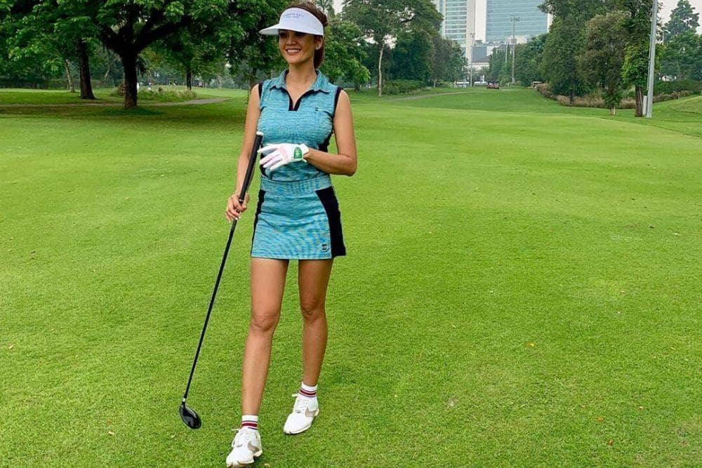 instagram.com/farahquinnofficial