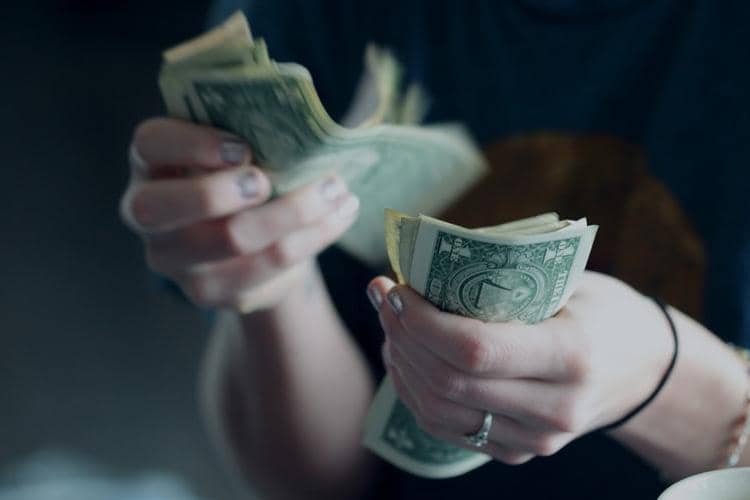 unsplash.com/@sharonmccutcheon