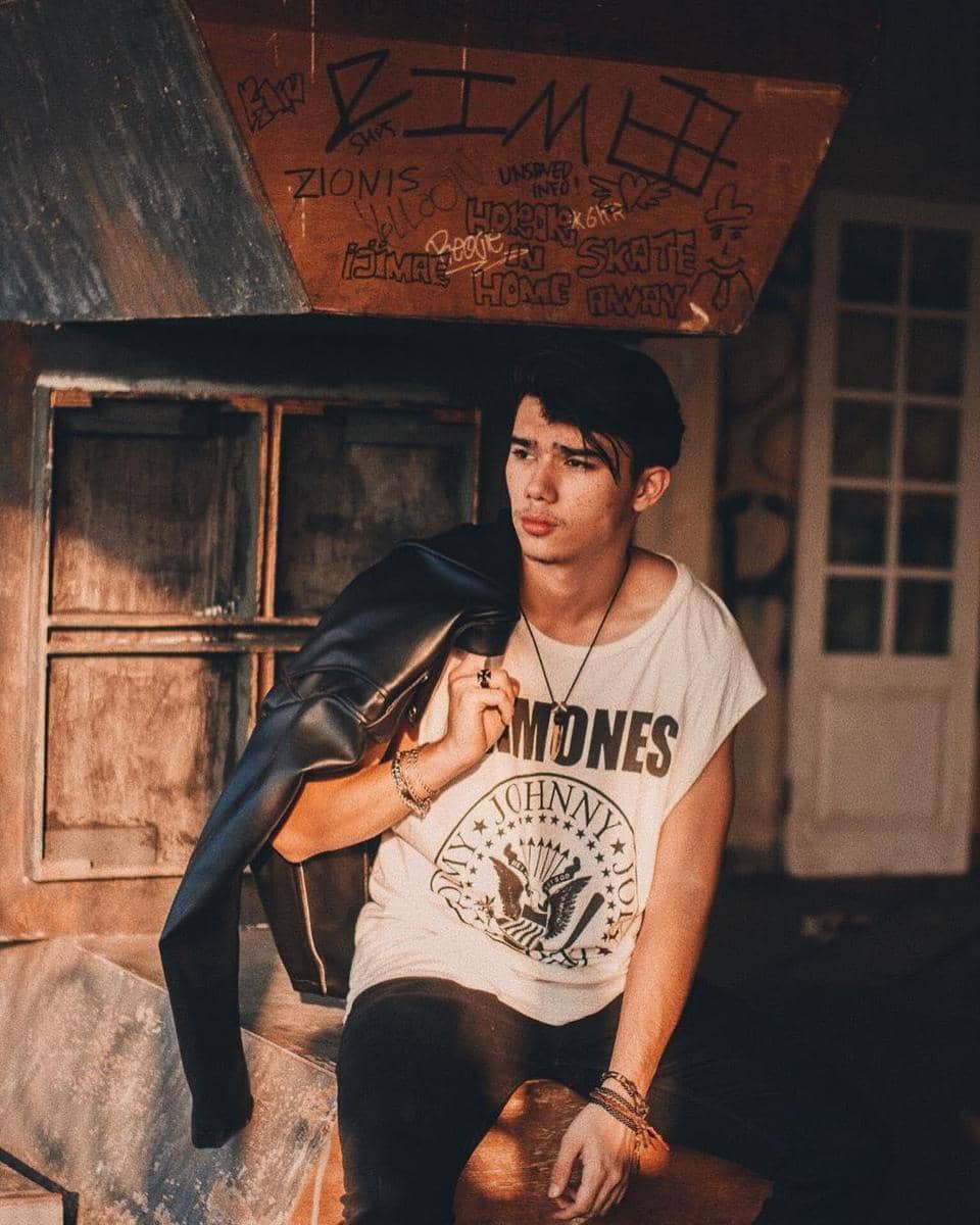 instagram.com/mr.jeffsmith