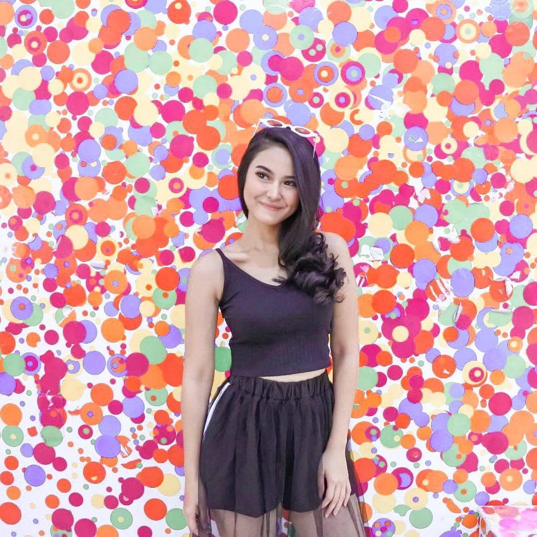 instagram.com/gabriellalarasati