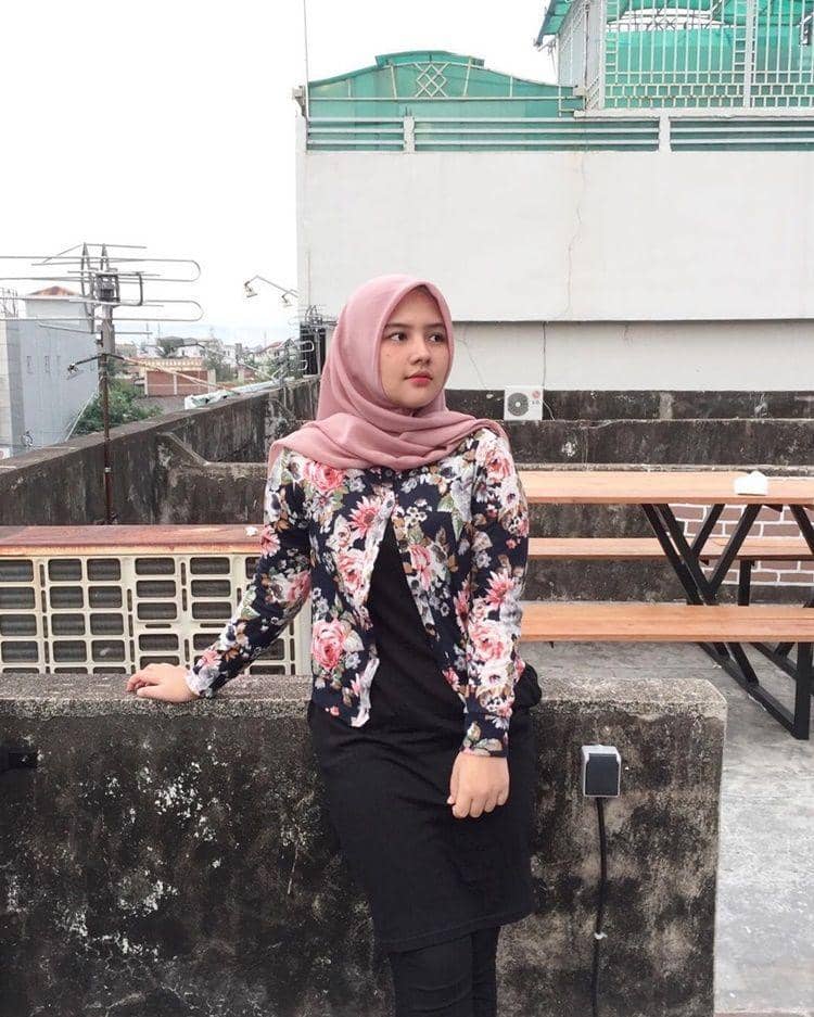 Instagram.com/unamaulina