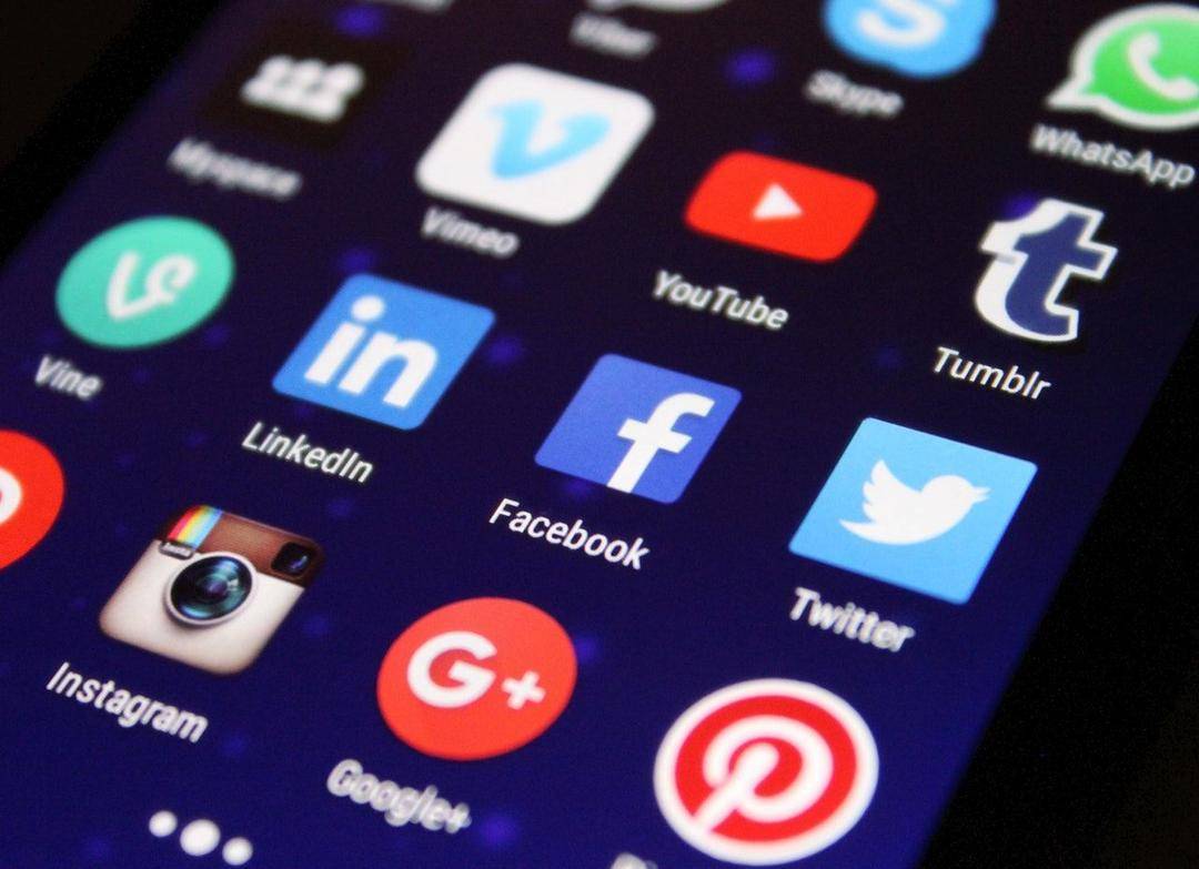Kominfo Ancam Blokir Google, Instagram, WhatsApp? Simak Alasannya