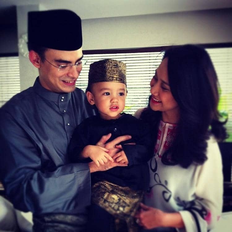 Instagram.com/ashrafsinclair