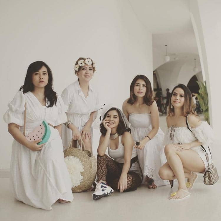 Instagram.com/sariti_violet