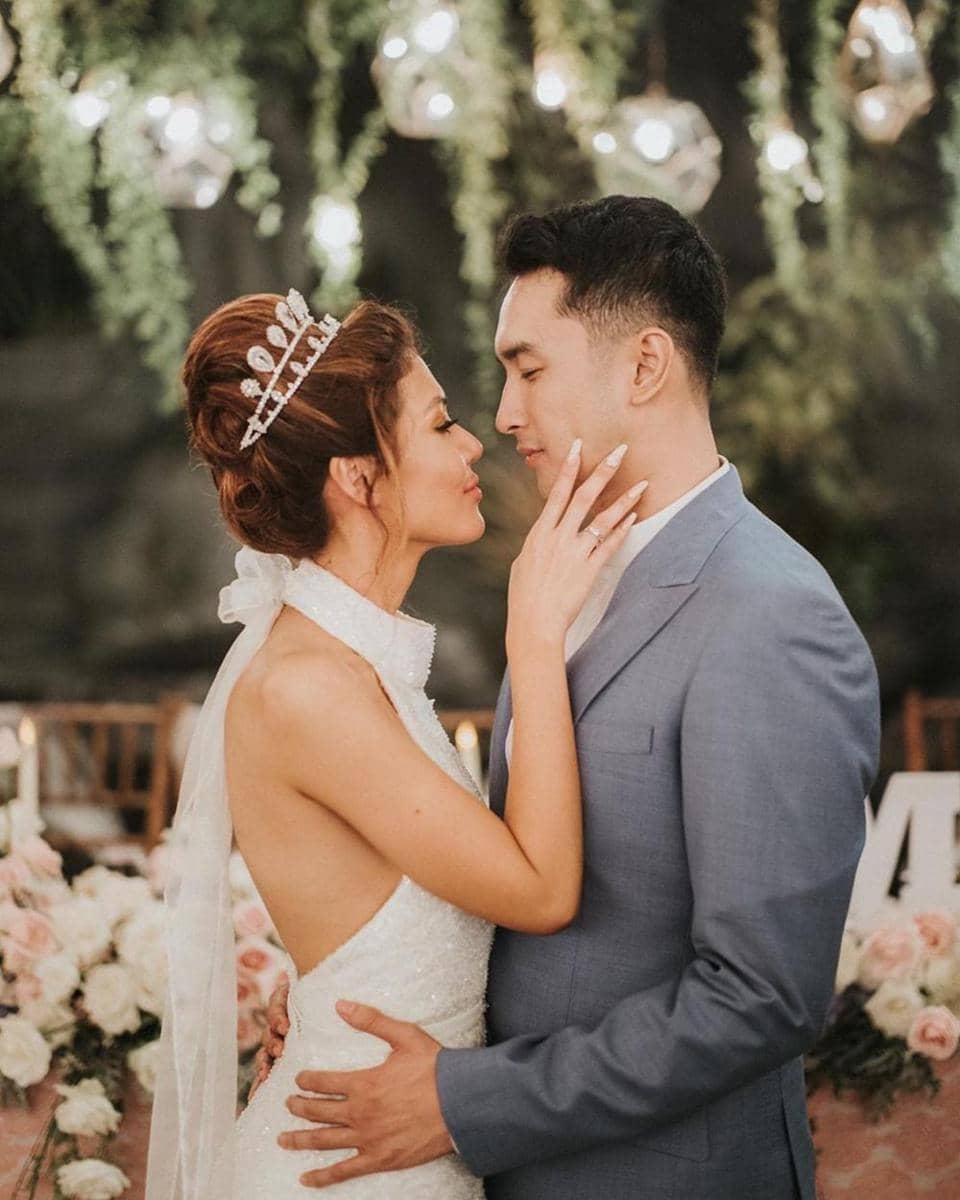 Instagram.com/thebridestory