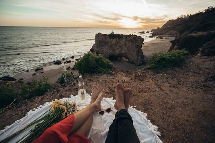 Unsplash.com/Roberto Nickson