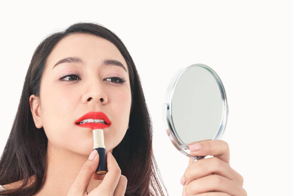 Shutterstock.com/SUPERMAO