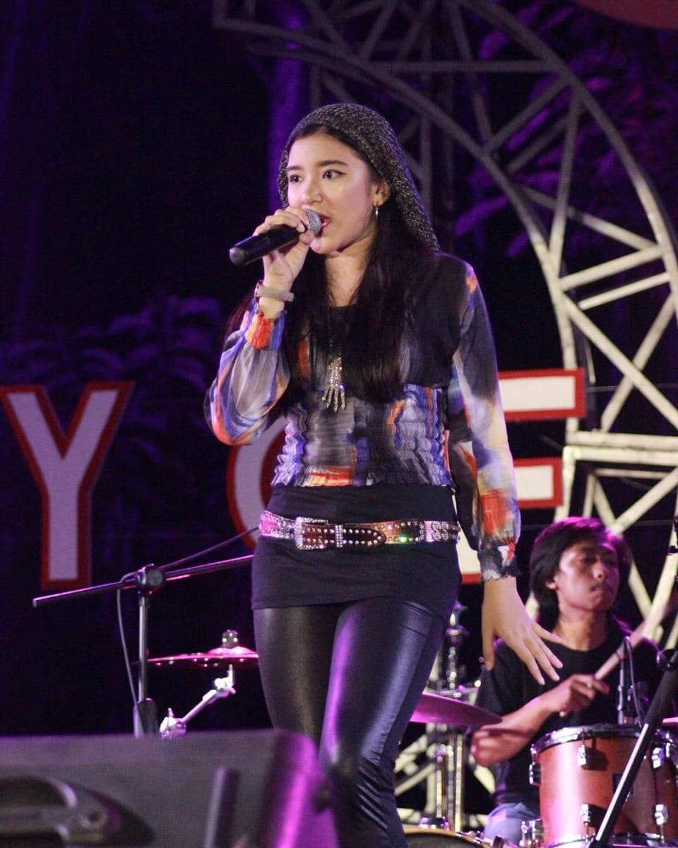 Instagram.com/tiaraanugrahh