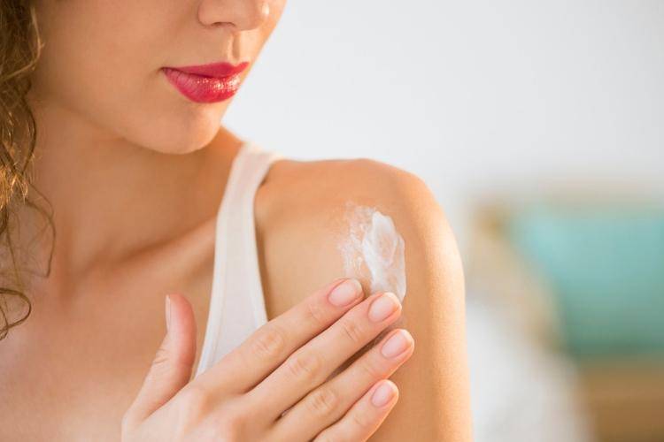6 Whitening Lotion Drugstore yang Bikin Kulitmu Cerah Seketika