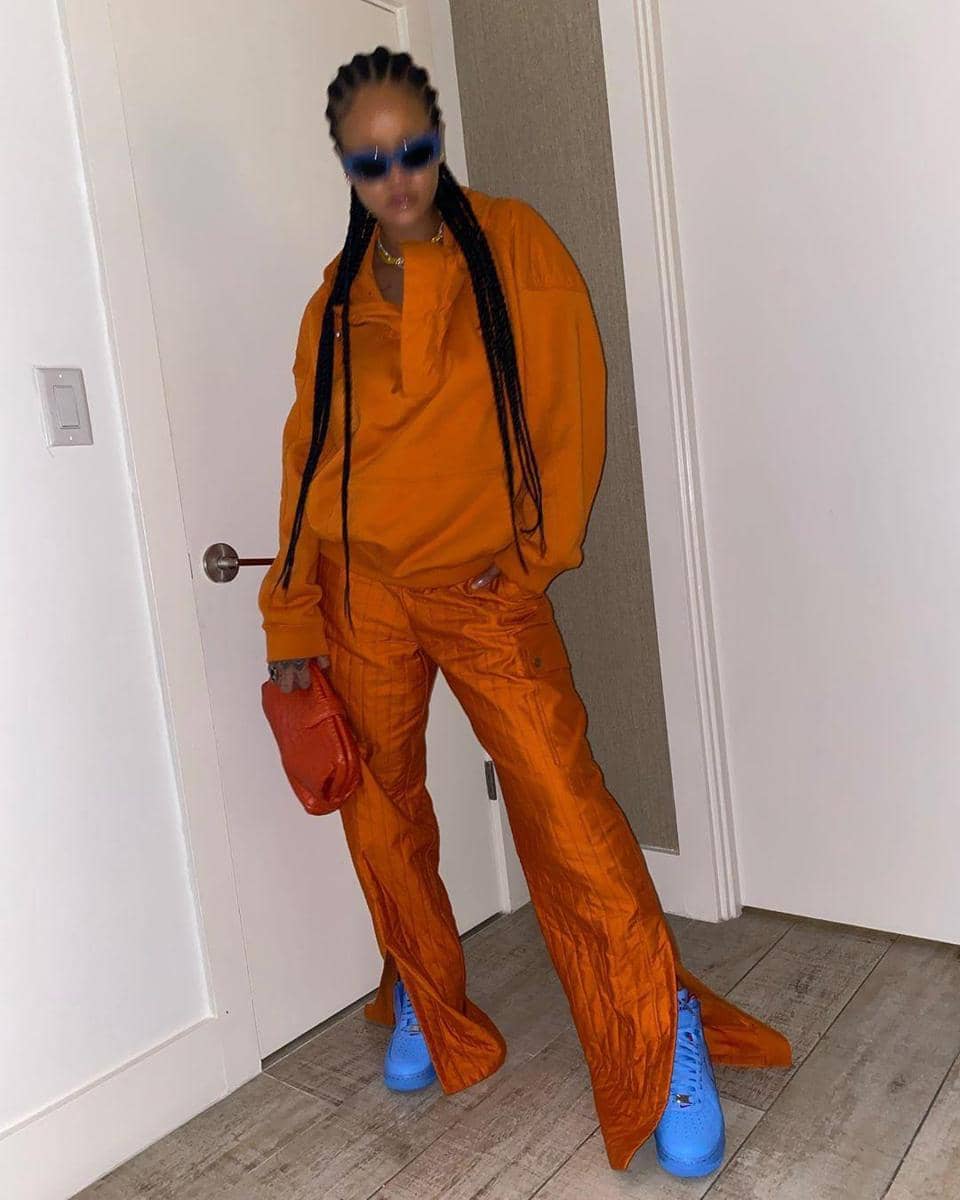 Instagram.com/@badgalriri