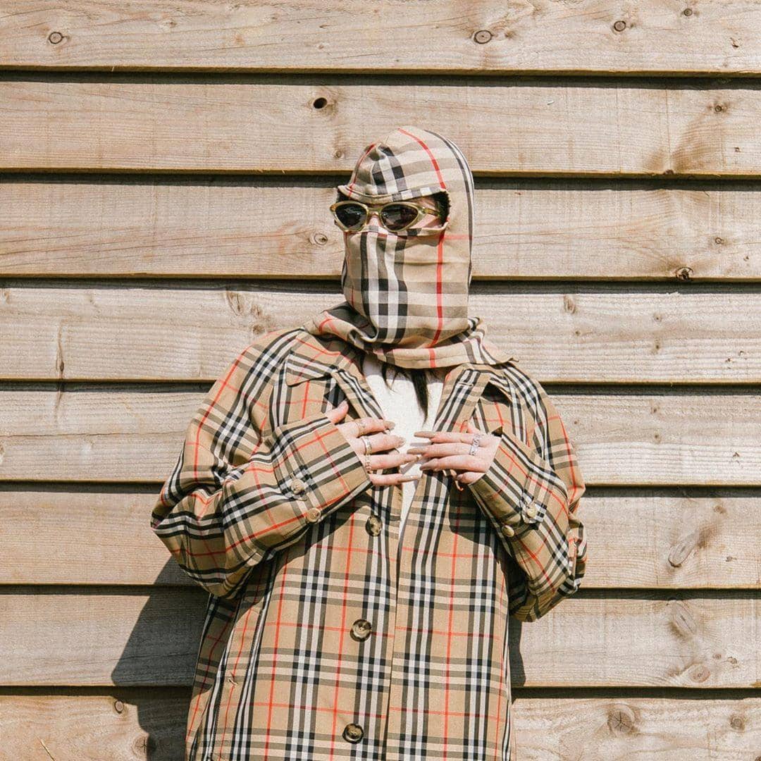 Instagram.com/@billieeilish