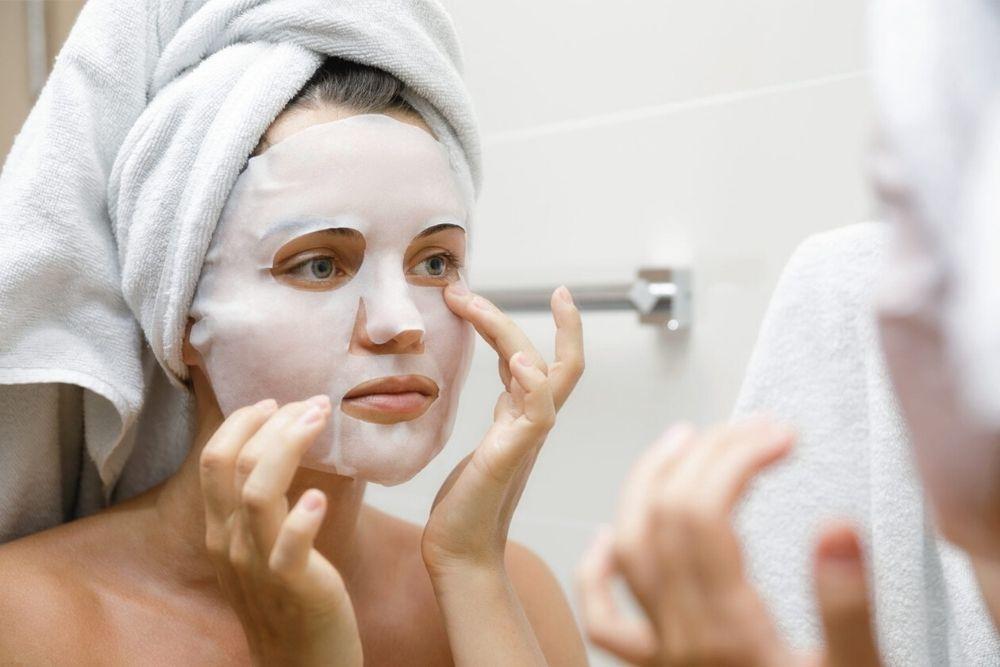 7 Rekomendasi Sheet Mask Untuk Temani Kamu WFH 