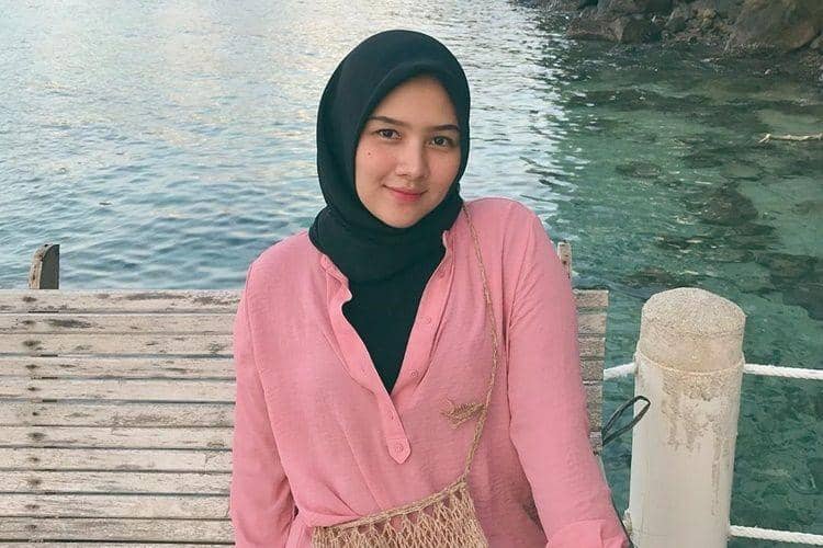 Instagram.com/unamaulina