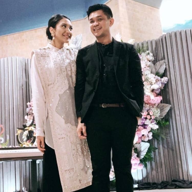 Instagram.com/putri_tanjung