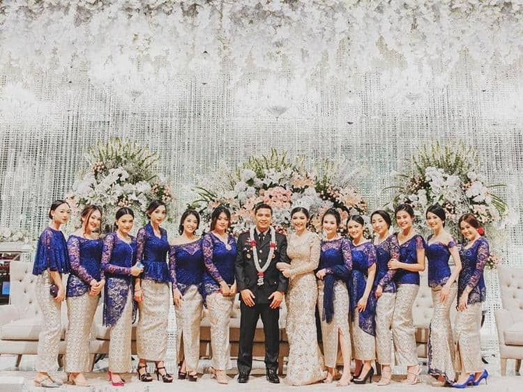 Instagram.com/awkarin