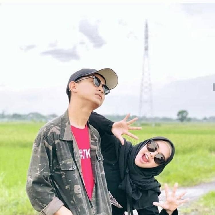 Instagram.com/riaricis17955__