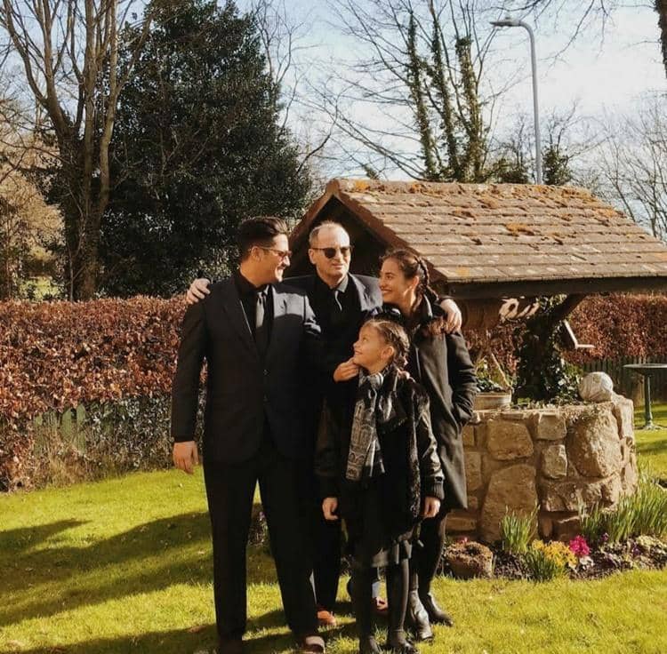 Instagram.com/pevpearce