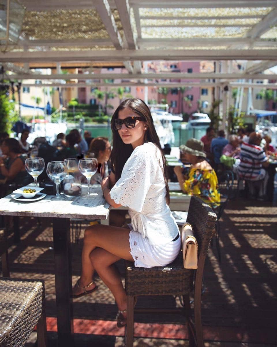 Instagram.com/anishaik