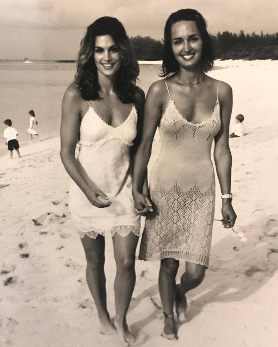 Instagram.com/@cindycrawford