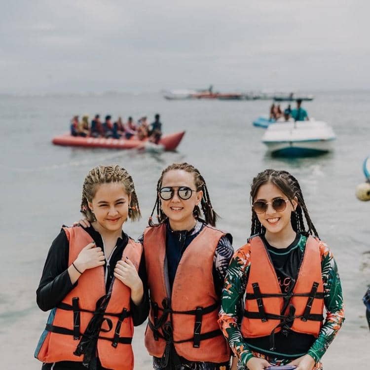 Instagram.com/zaraadhsty