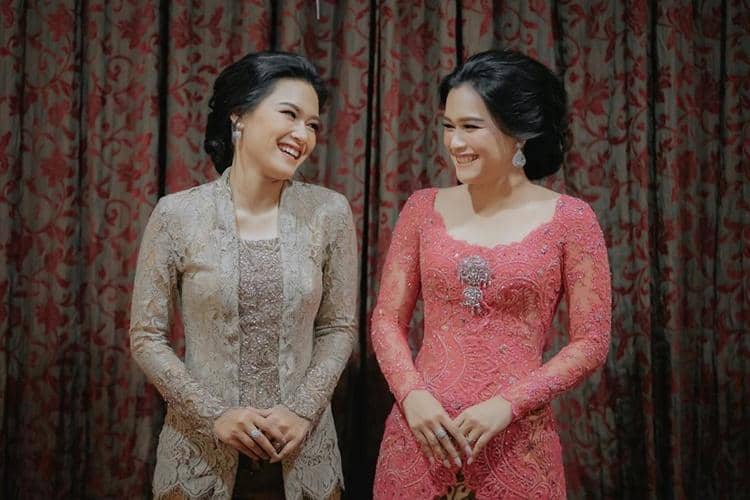 Instagram.com/twindyrarasati