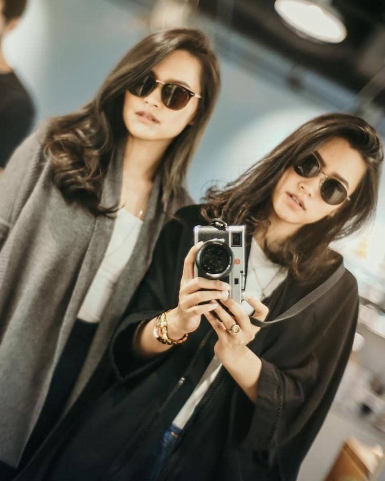 Instagram.com/twindyrarasati