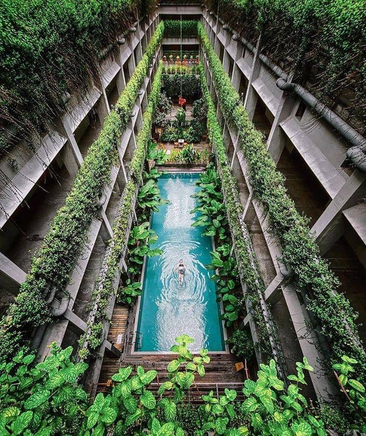 instagram.com/ greenhosthotel