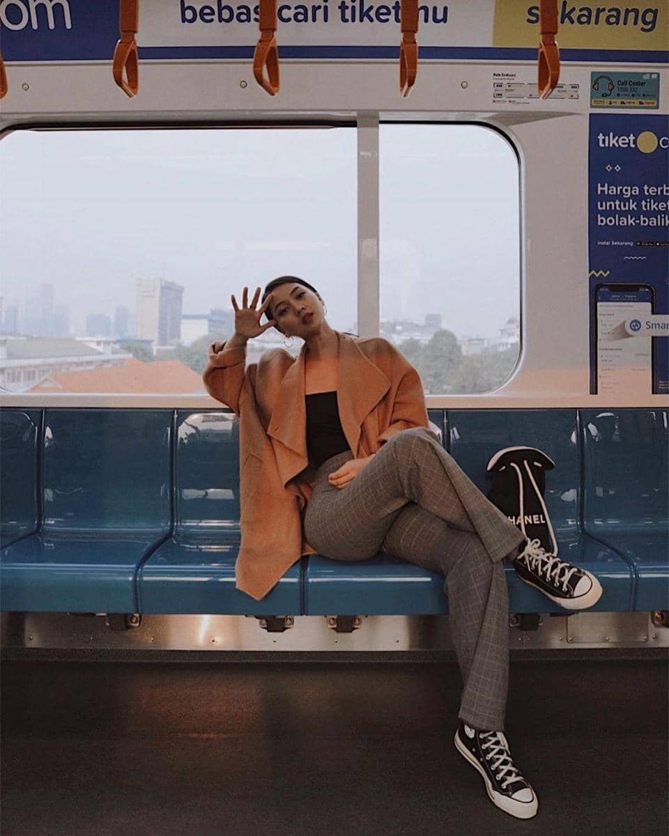 Instagram.com/racheltheresia