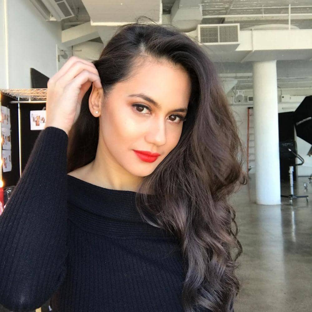 instagram.com/pevpearce