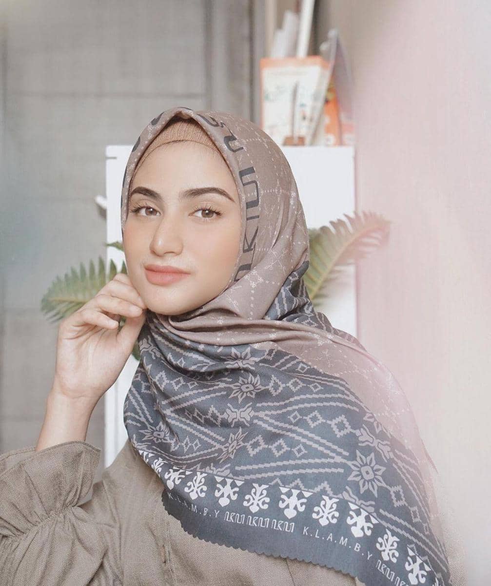 Instagram.com/miraagile