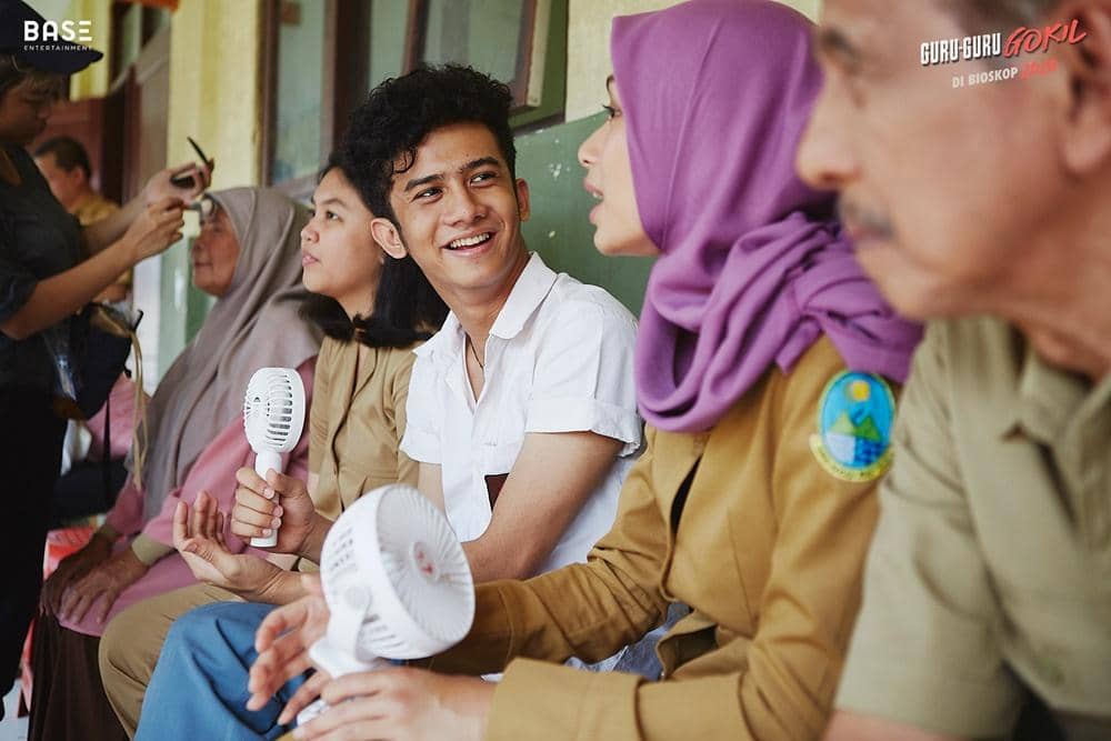 Dok. Base Entertainment