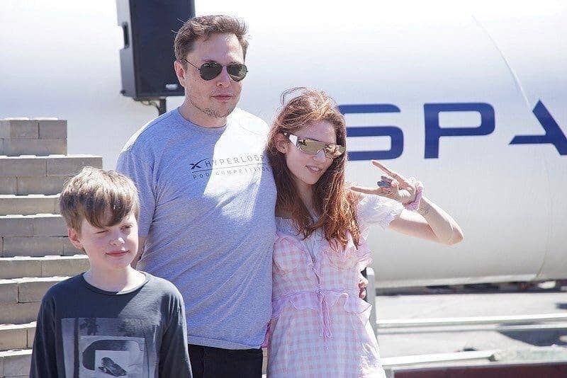 Twitter.com/elonmusk