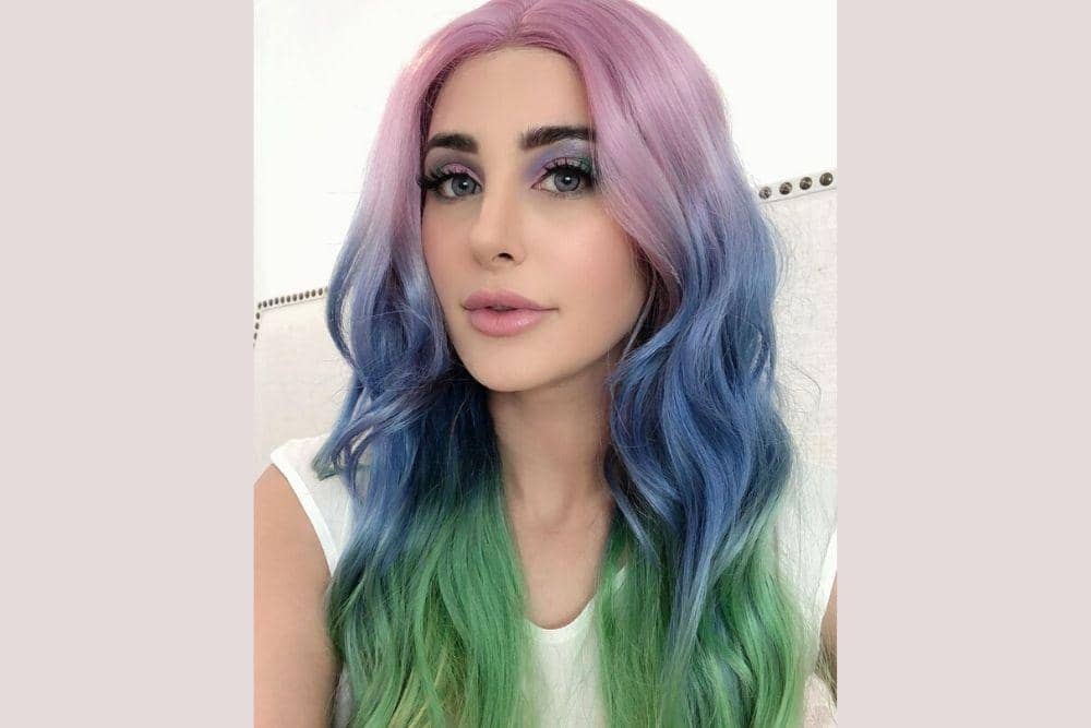 instagram.com/nargisfakhri