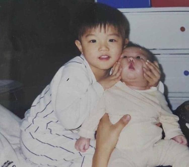 Twitter.com/daffodilyena