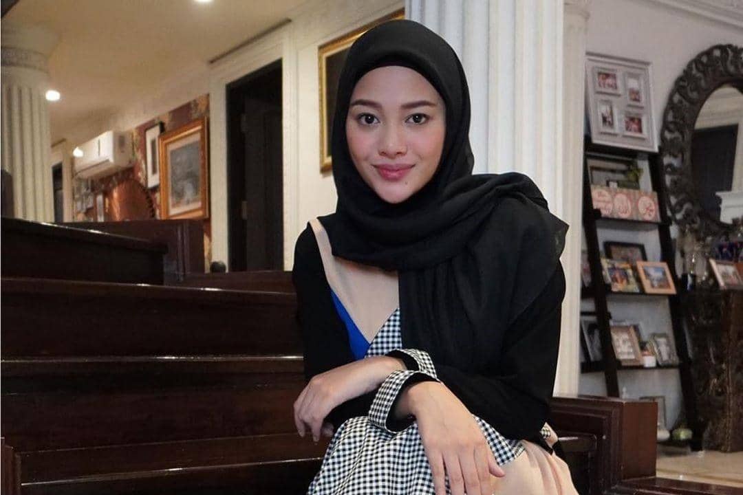 Instagram.com/aurelie.hermansyah