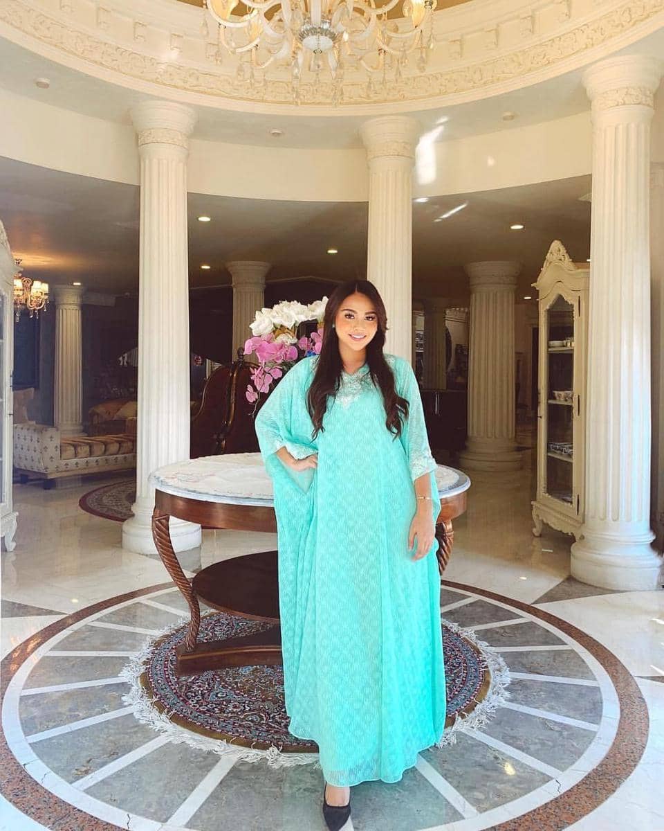 Instagram.com/aurelie.hermansyah