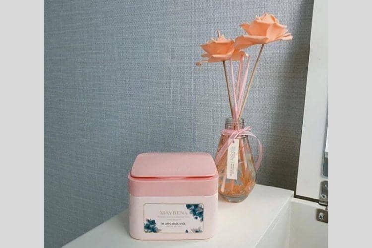 instagram.com/@maybena_official