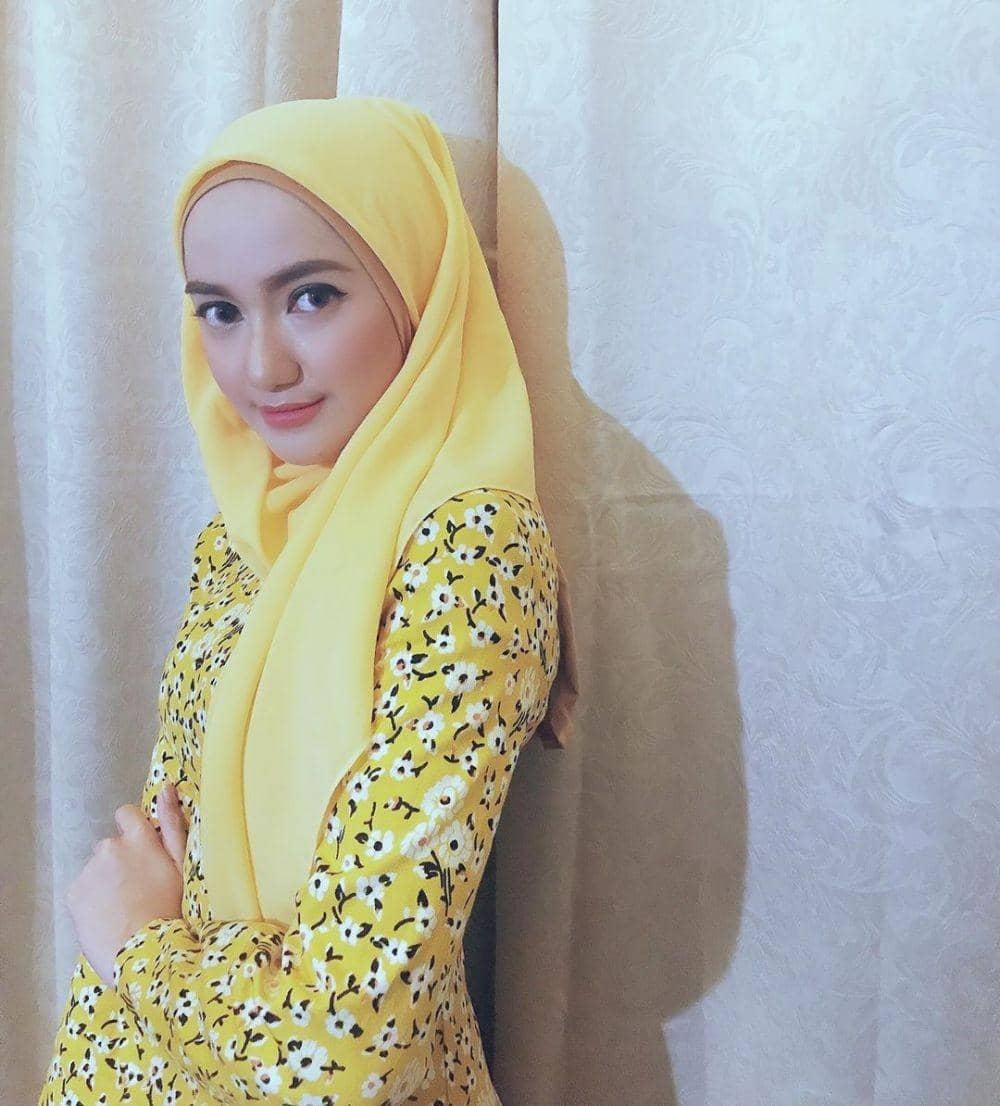 Instagram.com/marcellasimons