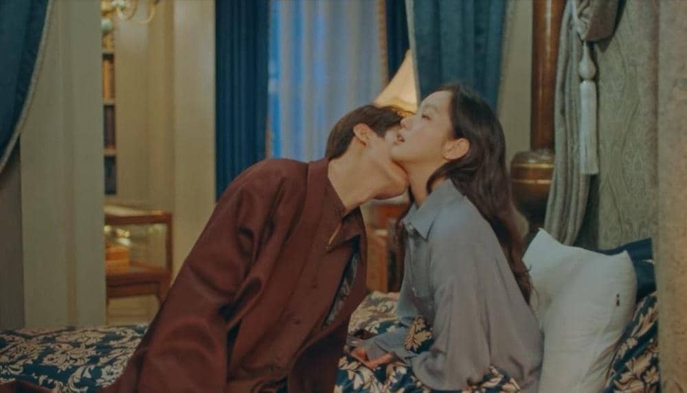 Twiiter.com/lazeriemuana