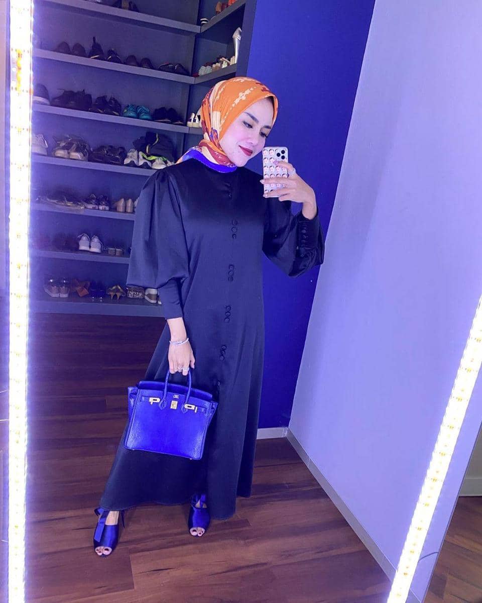 instagram.com/medinazein