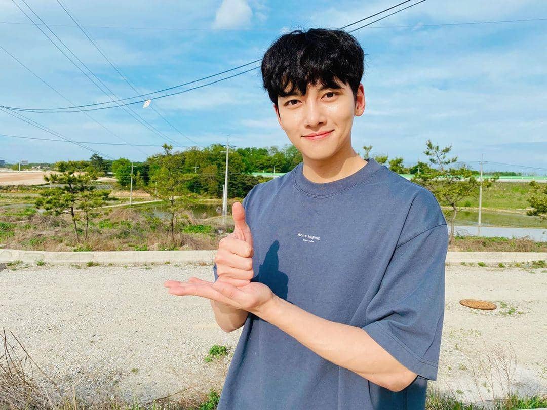 Instagram.com/jichangwook