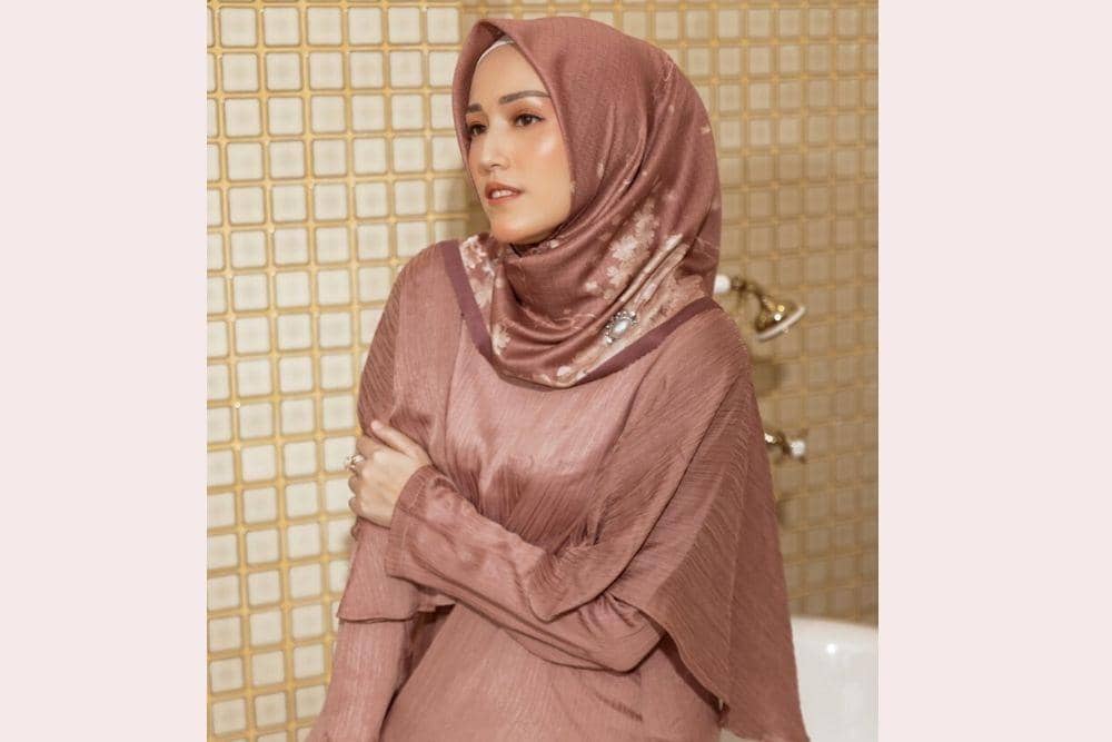 instagram.com/adeliapasha