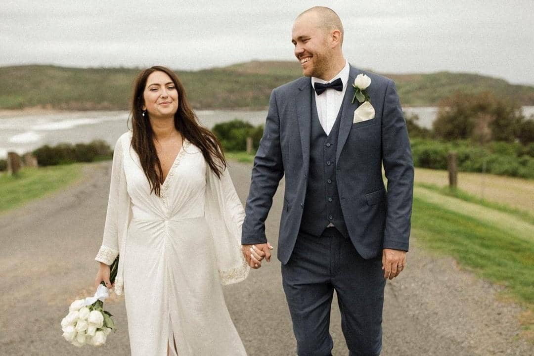 Instagram.com/withloveweddings_