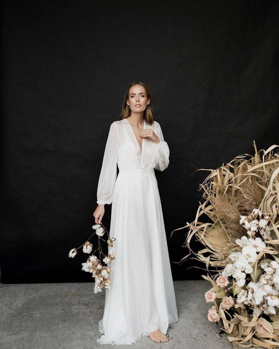 Instagram.com/withloveweddings_