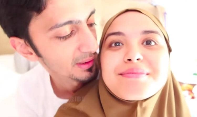 Youtube.com/VebbyRaziStory