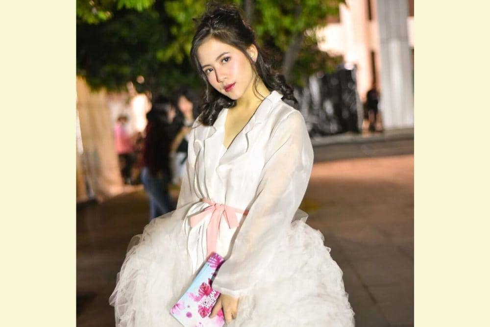 instagram.com/zaraadhsty