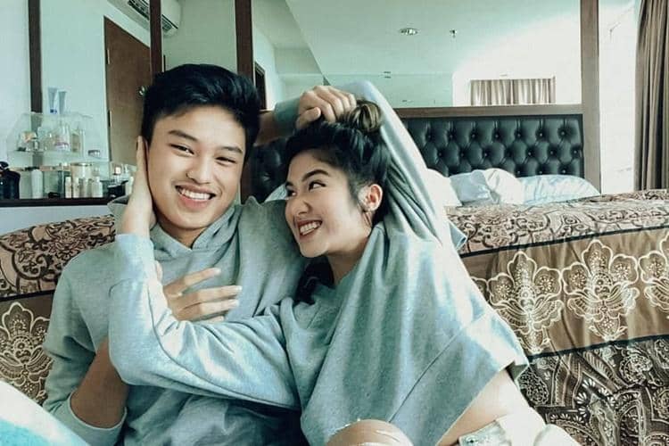 Instagram.com/ochi24