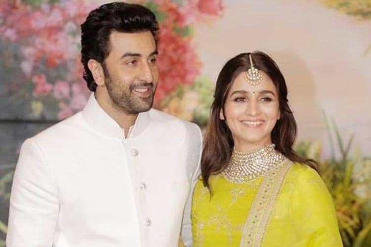 Beda 10 Tahun, Begini Gaya Pacaran Ranbir Kapoor dan Alia Bhatt