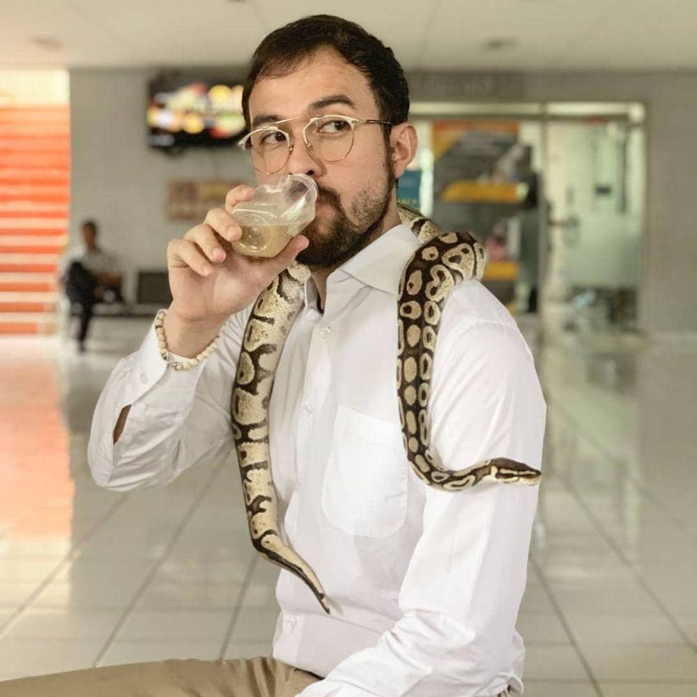 instagram.com/rollin.shah