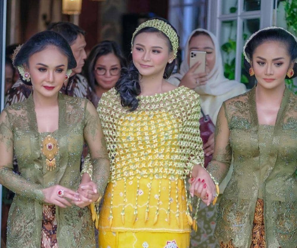 Instagram.com/yunishara36